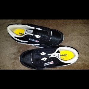 classic black and white reeboks